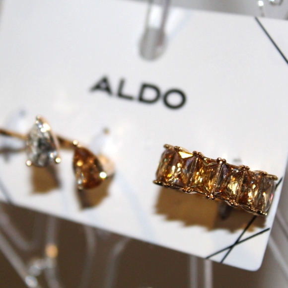 ✨🆕✨ ALDO Ring Set - Picture 11 of 12